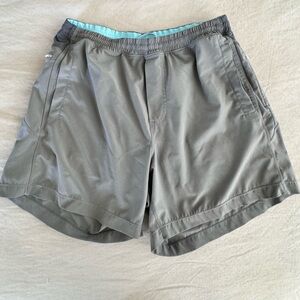 Men’s Birddogs gym shorts size XL